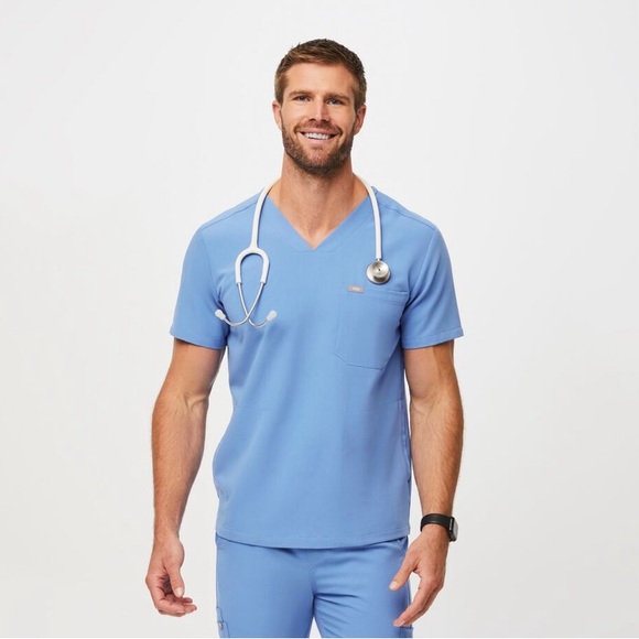 Figs Men’s Technical Collection Scrub Set - Picture 2 of 12